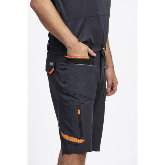 Elastische Multibolsillo Bermuda. Workteam WF3017