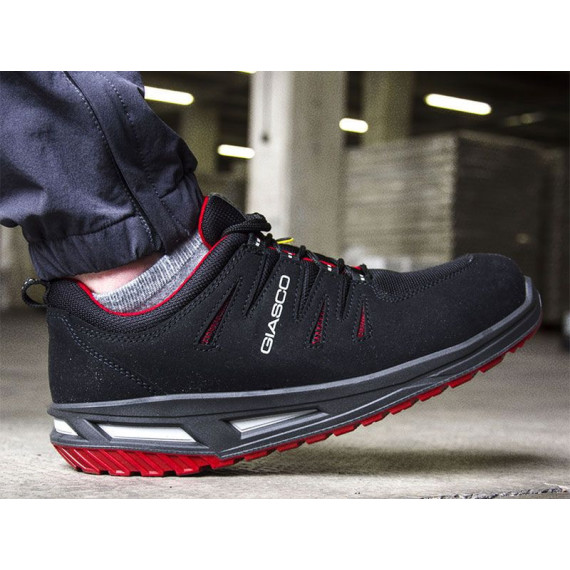 Scarpa di sicurezza sotto Fox S3 Giasco