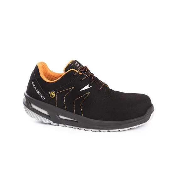 Safety shoe under Falcon S3 Giasco