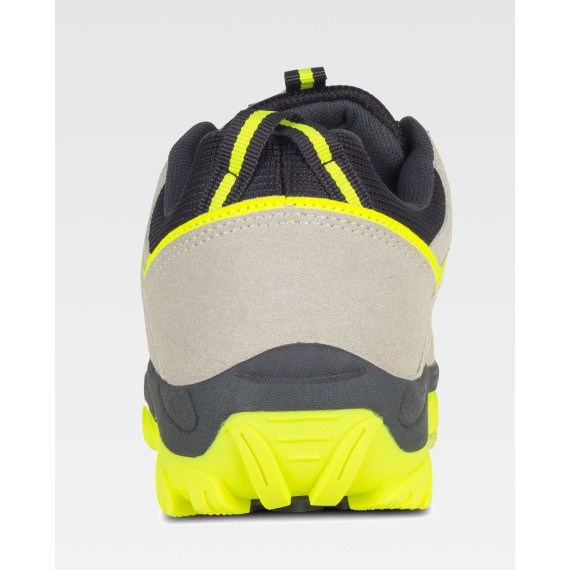 TRECKING-Schuhe mit Schnürsenkeln Workteam P4015