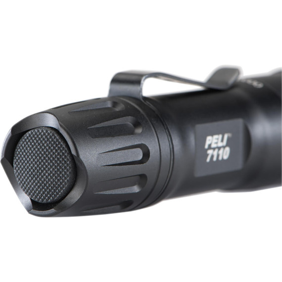LED tactical lantern with interchangeable batteries 7110