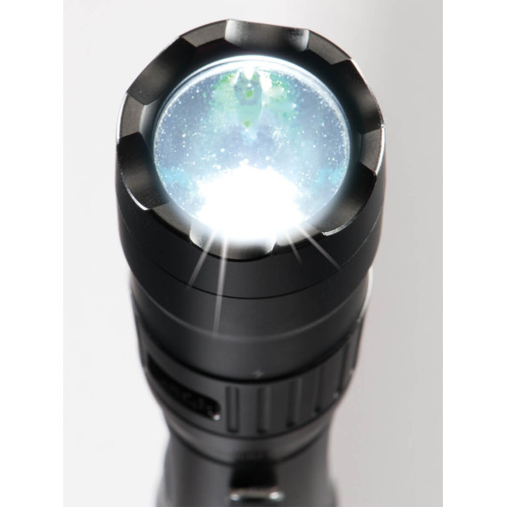 Wiederaufladbare LED-taktische Scheinwerfer (USB) 7600