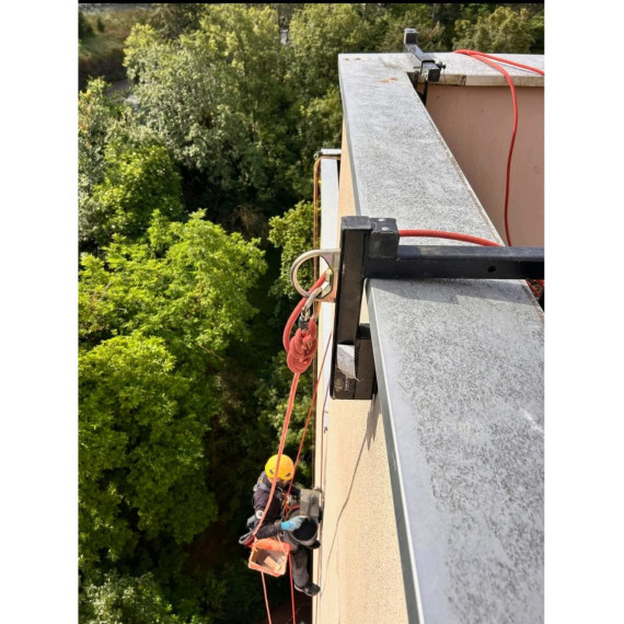 Punto di ancoraggio per parapetti con carico di rottura di 23 kN WALLUTION KRATOS SAFETY