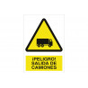 Signal d'avertissement ! Danger ! Sortie de camions (texte et pictogramme) COFAN