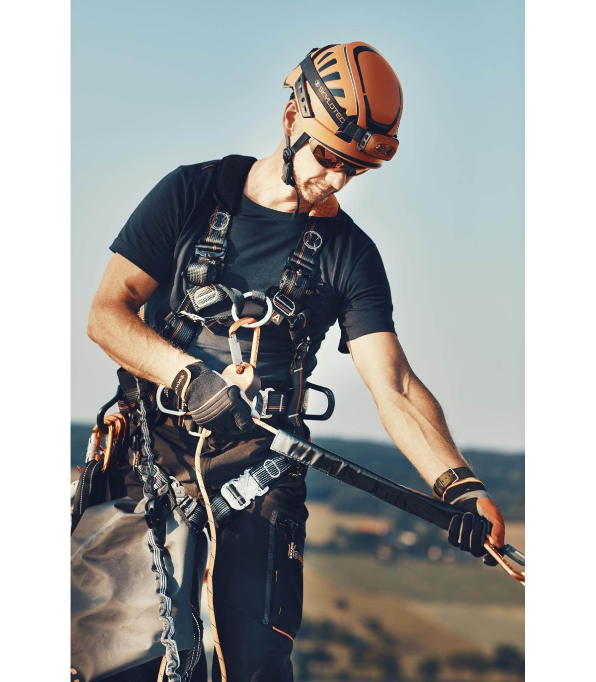 Professional fall arrest harness Ignite Proton Wind Steel SKYLOTEC