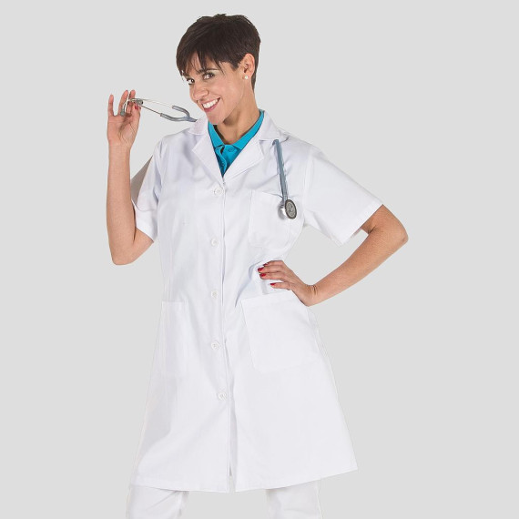 Robe sanitaire ouverte à la manche courte de Gary avec boutons de pilule