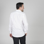 Camisa de mangas compridas com canossu e dobras nas costas gary's