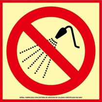 Señal de extinción Clase A Prohibido Pulverizar Agua 210 x 210 mm SEKURECO FA0A452