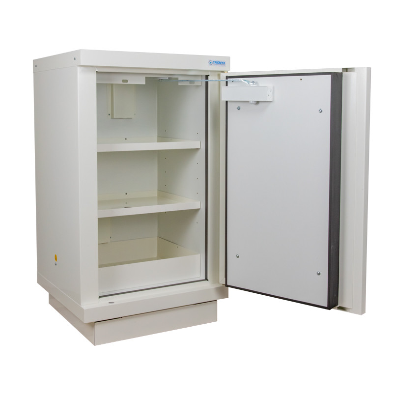 105 minute cabinet with 2 shelves, 1 bucket and ECOSAFE automatic locking door