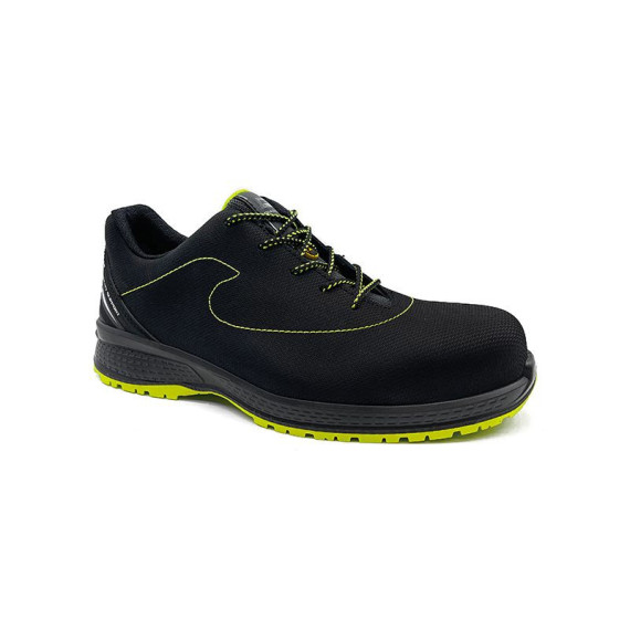 Scarpa sotto il golf s3