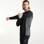 T-shirt tecnica combinata con lo Shanghai L / S Roly Microperforato in tessuto interno. Rif: CA6670
