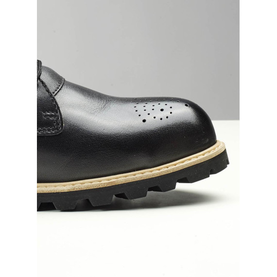 Professional and classic black safety boot with a medium-high cut JALAS VIP 2118.
