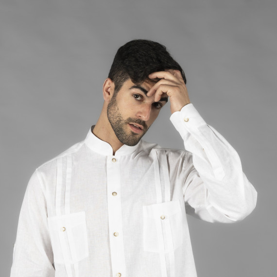 Guayabera para homem com colar mao, mangas longas e bolsos, tecido de linho e algodão BORNEO UNIFORMES GARY'S 210003