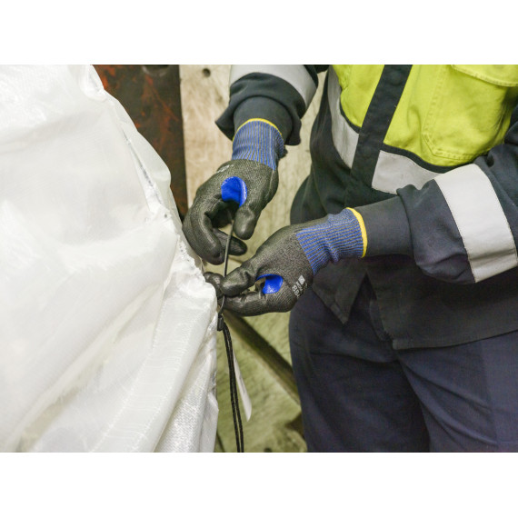 Cut protection gloves level E and PU coating TEGERA 8844