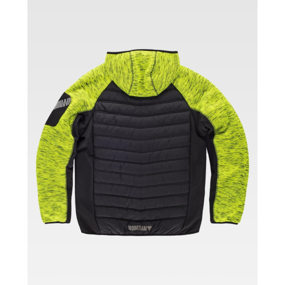 Casaco de malha acolchoado e com capuz, combinado com tecido Workshell S9475.