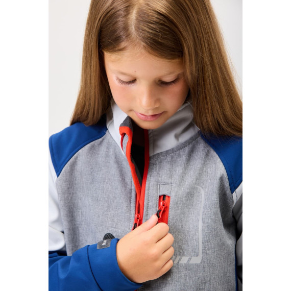 Tricolor combination child softshell. High neck with custom tape and cover inside RN3010002