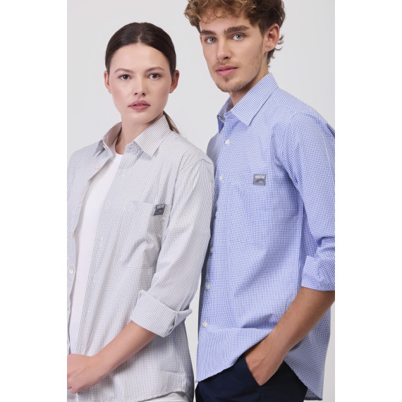 Camicia a quadri con colletto classico e chiusura centrale con bottoni B8010