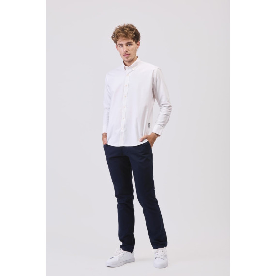Camicia in tessuto Oxford con colletto classico e chiusura centrale con bottoni B8410