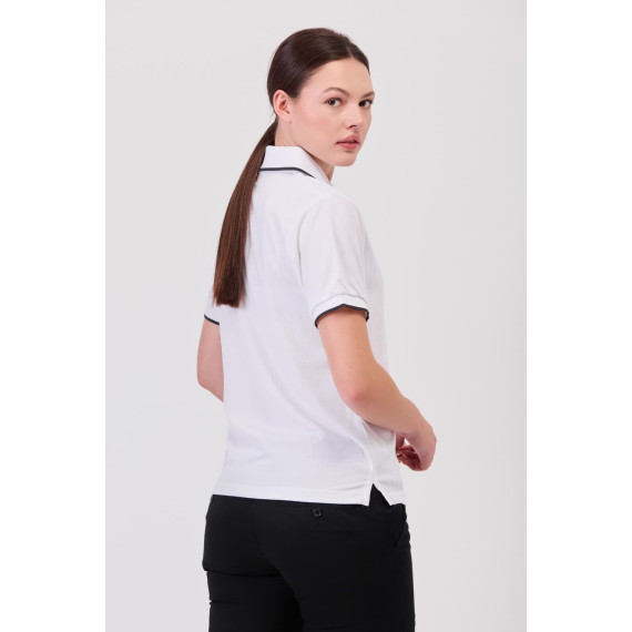 Short sleeve pole in waffle fabric. Classic neck with three-button tape S6540