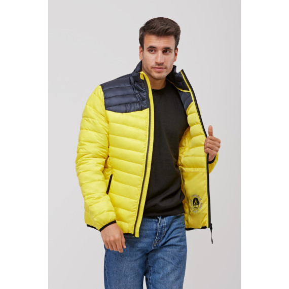 Veste RÄCK combinée avec le canezou à contraste et tissu extérieur recyclé. 12103104