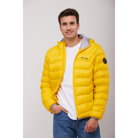 Padded jacket RËIF with a stitching pattern that enhances the image of the brand's characteristic yoke. 12103101