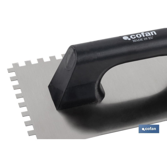 Serrated trowel in stainless steel with plastic handle COFAN 09517194